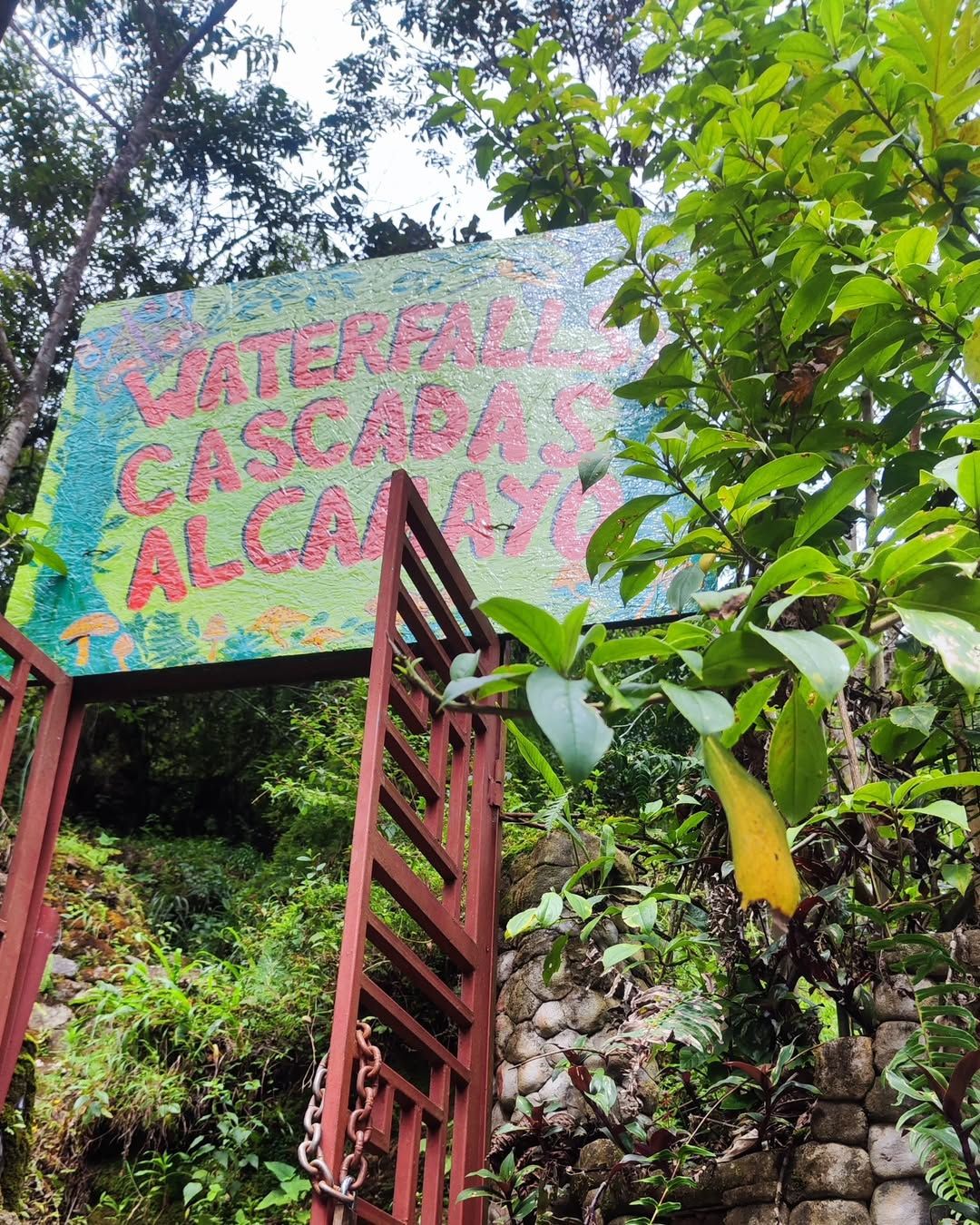 Alcamayo Waterfall: Stone Sculptures & Nature Walk in Aguas Calientes