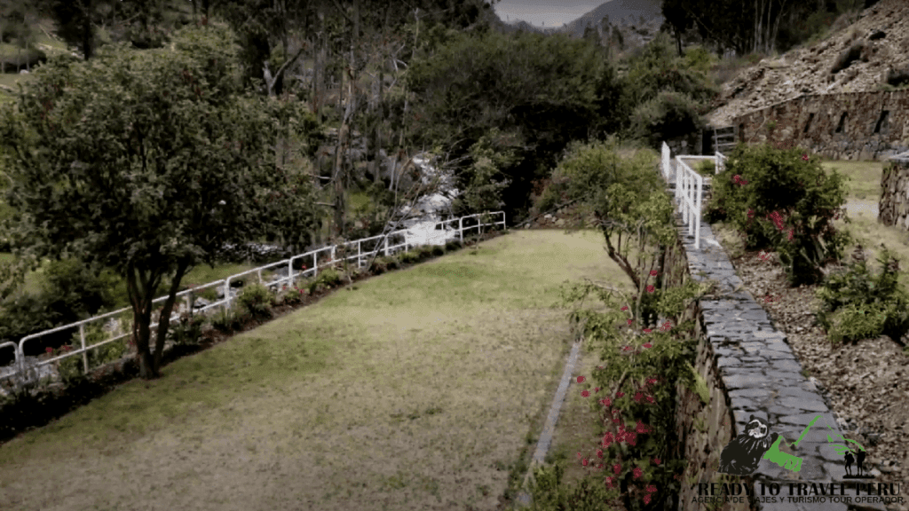 INGRESO-A-LAS-AGUAS-TERMALES-DE-LARES-1024x576.png