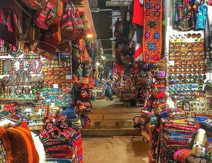 mercado-artesanal-machupicchu (1).jpg